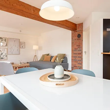 Zur Wiese 17 Lupine Bosau