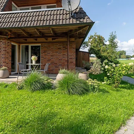 Zur Wiese 17 Lupine Bosau